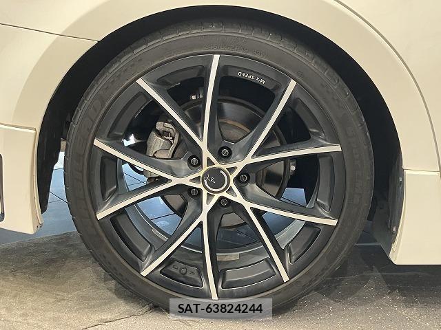 Toyota CROWN SEDAN 2017-12 8207048-22