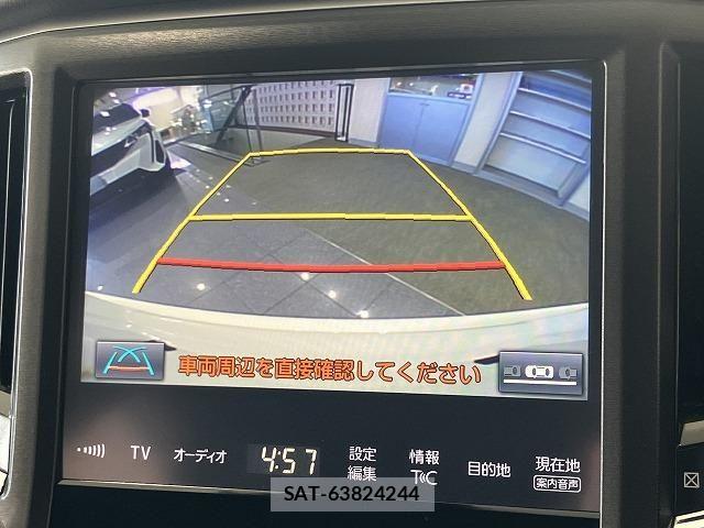 Toyota CROWN SEDAN 2017-12 8207048-3
