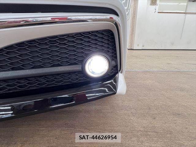 Toyota CROWN SEDAN 2021-11 8207041-12