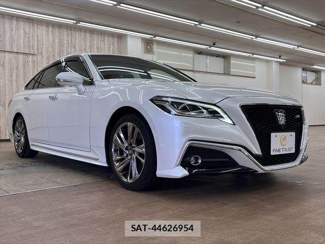 Toyota CROWN SEDAN 2021-11 8207041-15