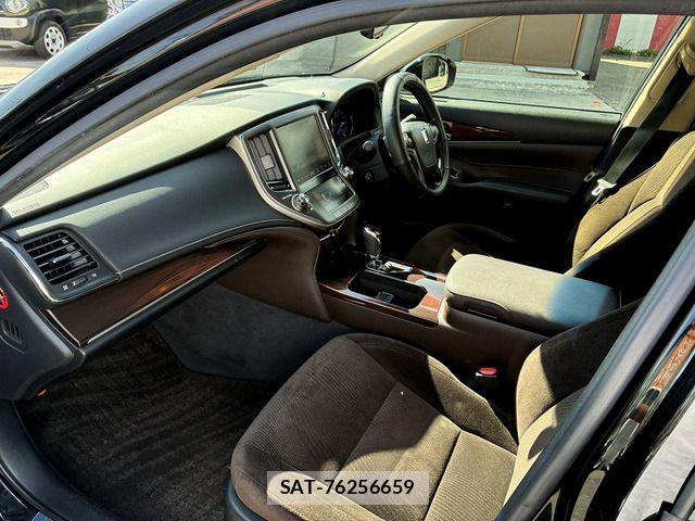 Toyota CROWN SEDAN 2014-12 8207062-11