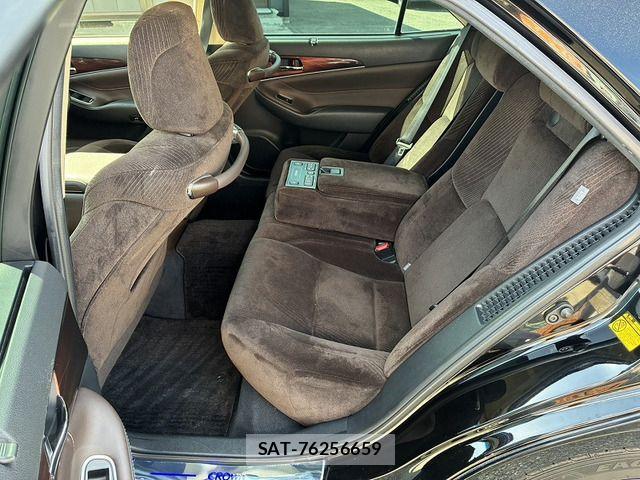 Toyota CROWN SEDAN 2014-12 8207062-13