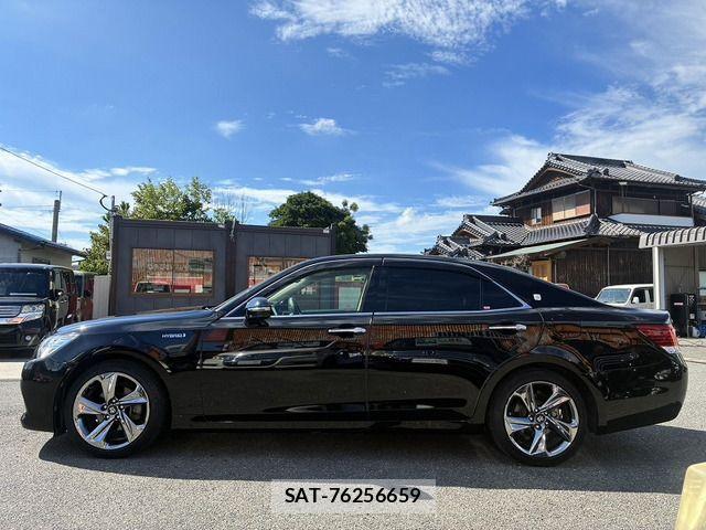 Toyota CROWN SEDAN 2014-12 8207062-4