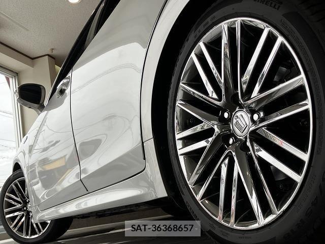 Toyota CROWN SEDAN 2015-08 8207052-10