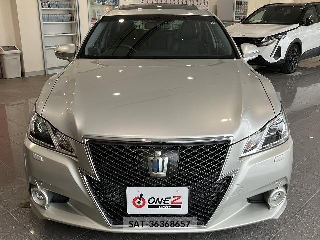Toyota CROWN SEDAN 2015-08 8207052-11