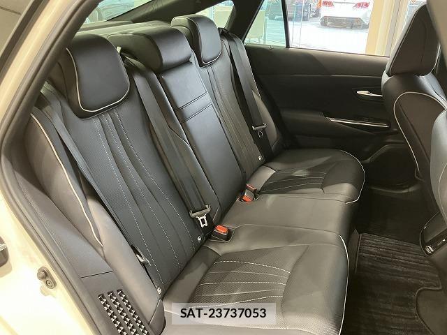 Toyota CROWN SEDAN 2019-05 8207036-12
