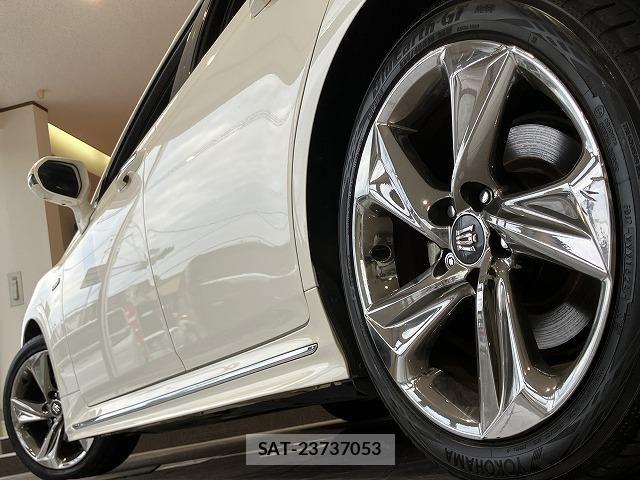 Toyota CROWN SEDAN 2019-05 8207036-16