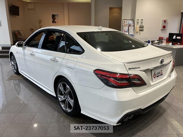 Toyota CROWN SEDAN 2019-05 8207036-17