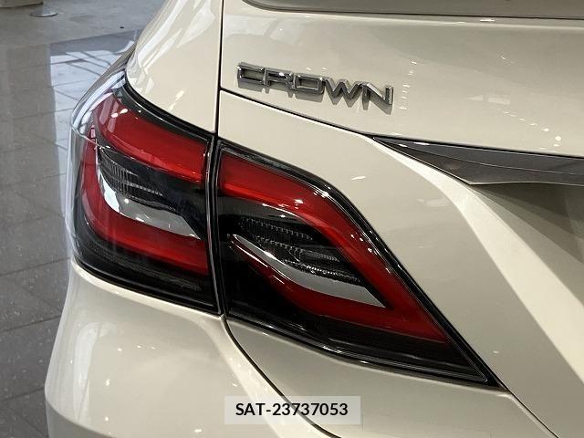 Toyota CROWN SEDAN 2019-05 8207036-23