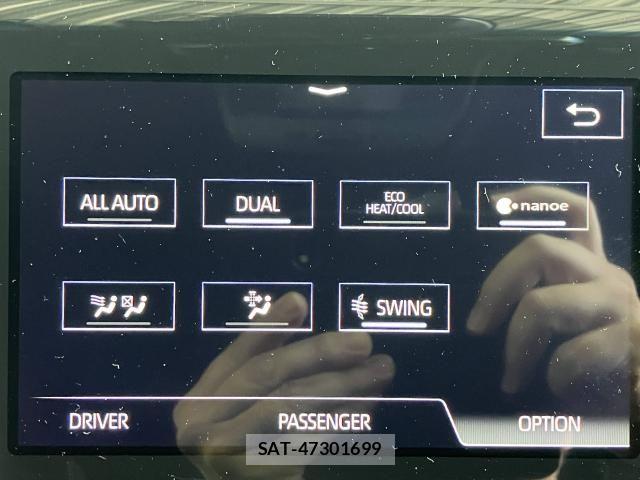 Toyota CROWN SEDAN 2018-09 8207031-10