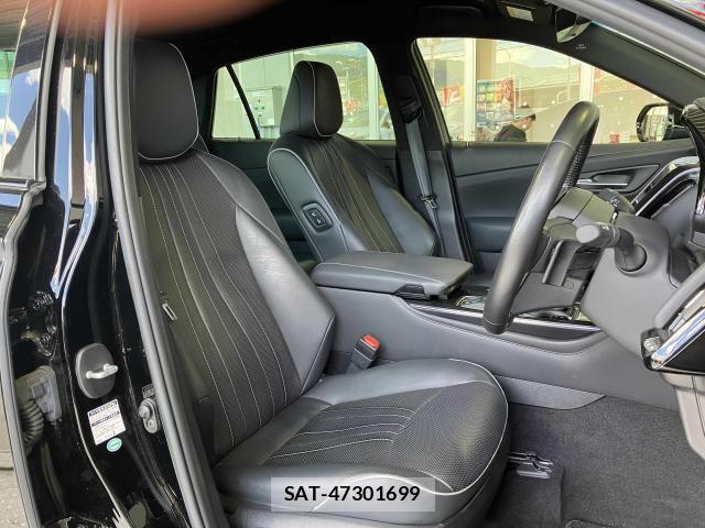 Toyota CROWN SEDAN 2018-09 8207031-17