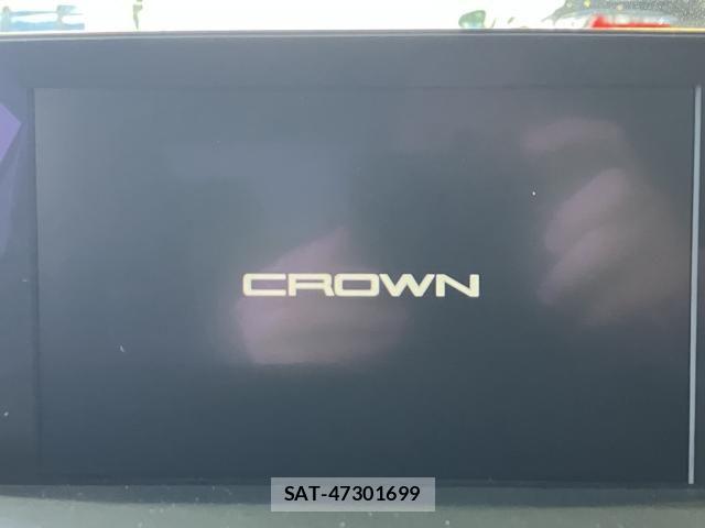 Toyota CROWN SEDAN 2018-09 8207031-6