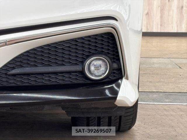 Toyota CROWN SEDAN 2018-08 8207030-22