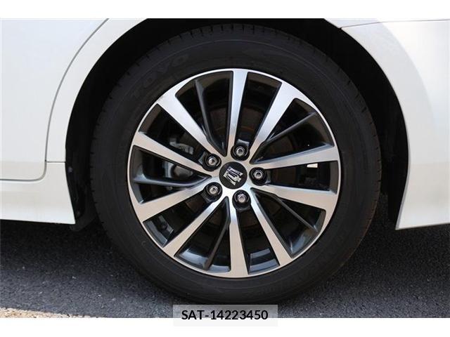 Toyota CROWN SEDAN 2018-08 8207044-13