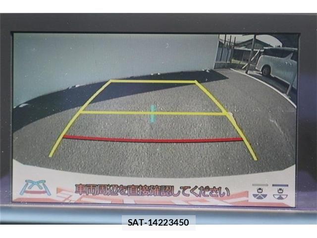 Toyota CROWN SEDAN 2018-08 8207044-3