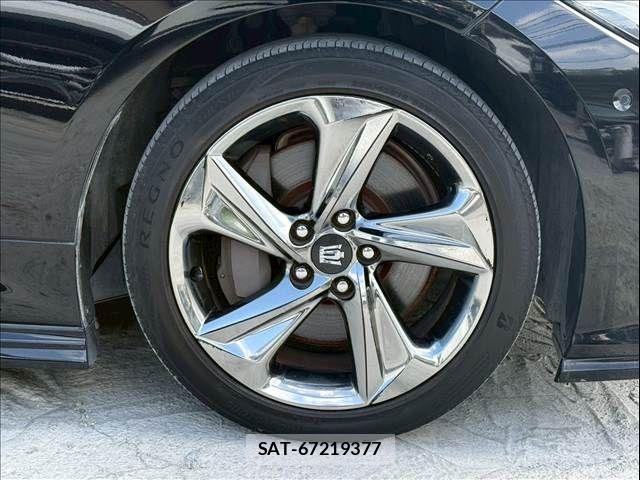 Toyota CROWN SEDAN 2018-12 8207055-9
