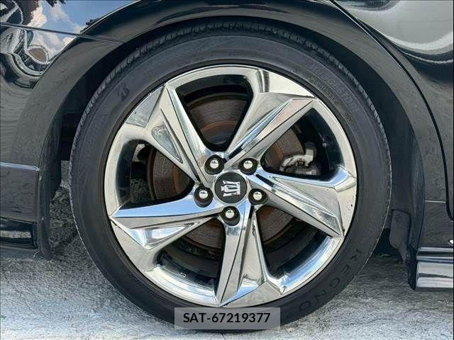 Toyota CROWN SEDAN 2018-12 8207055-12