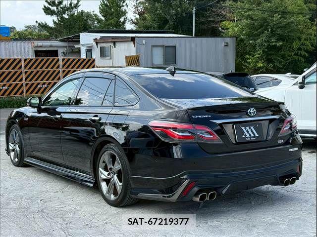 Toyota CROWN SEDAN 2018-12 8207055-5