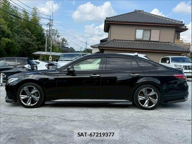 Toyota CROWN SEDAN 2018-12 8207055-8