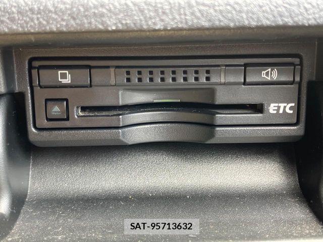 Toyota CROWN SEDAN 2013-07 8207061-11