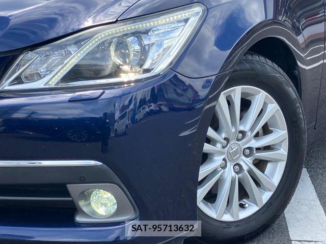 Toyota CROWN SEDAN 2013-07 8207061-14