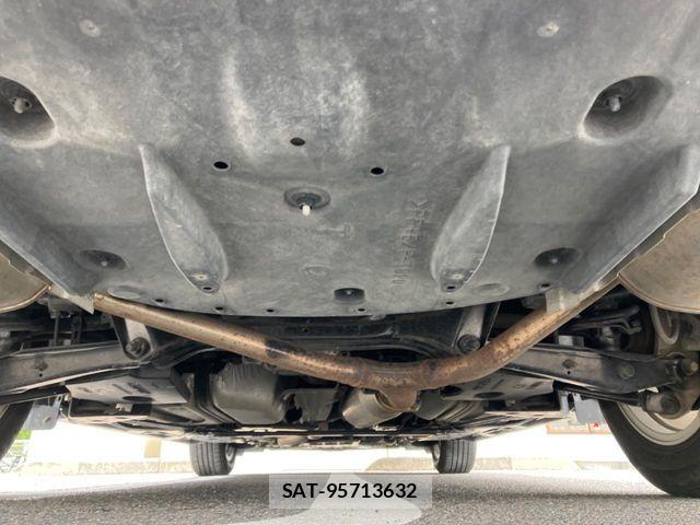 Toyota CROWN SEDAN 2013-07 8207061-19