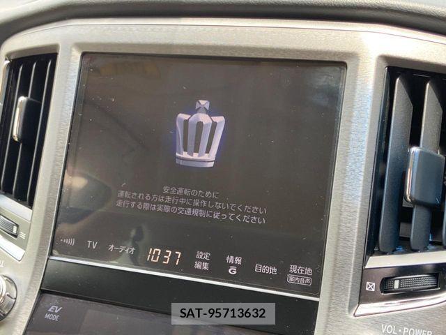 Toyota CROWN SEDAN 2013-07 8207061-2