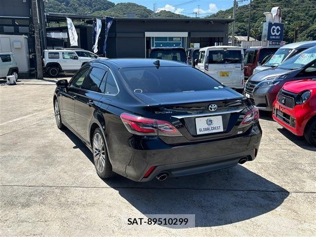 Toyota CROWN SEDAN 2019-06 8207047-10
