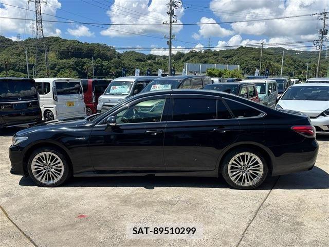 Toyota CROWN SEDAN 2019-06 8207047-11