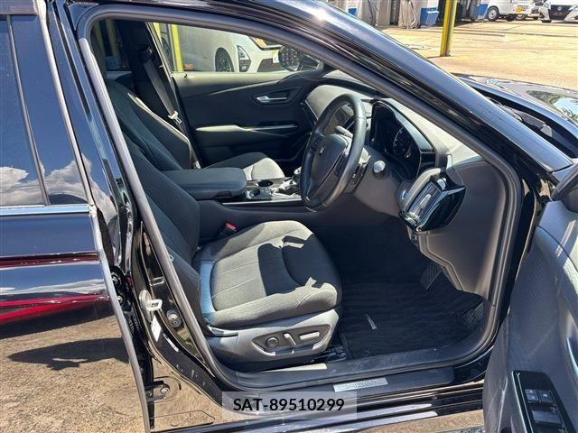 Toyota CROWN SEDAN 2019-06 8207047-16