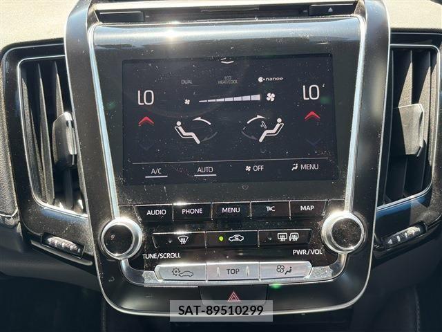 Toyota CROWN SEDAN 2019-06 8207047-20