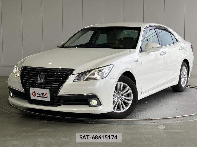 Toyota CROWN SEDAN 2013-04 8207056-0
