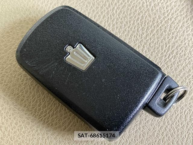 Toyota CROWN SEDAN 2013-04 8207056-14