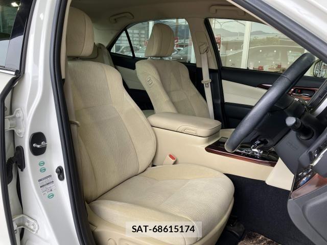 Toyota CROWN SEDAN 2013-04 8207056-16