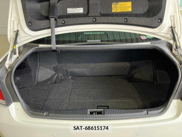 Toyota CROWN SEDAN 2013-04 8207056-20