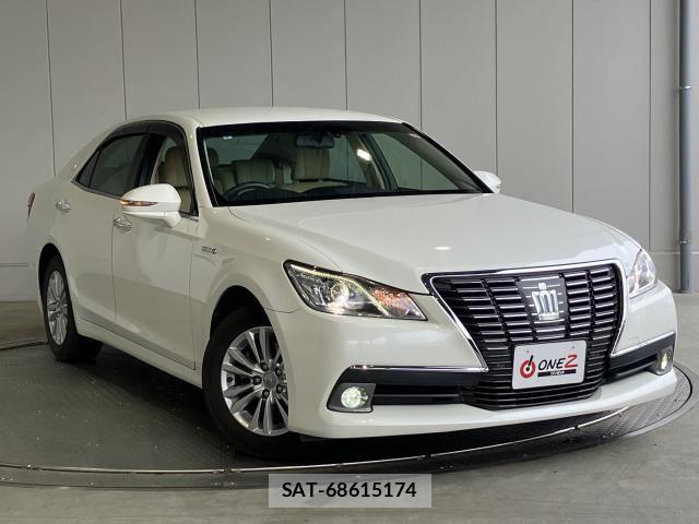 Toyota CROWN SEDAN 2013-04 8207056-23