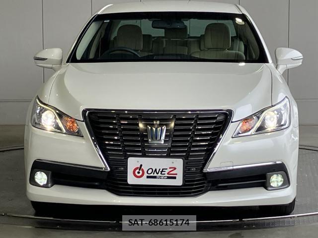 Toyota CROWN SEDAN 2013-04 8207056-24