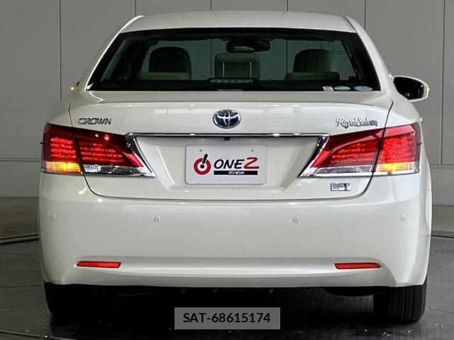 Toyota CROWN SEDAN 2013-04 8207056-27