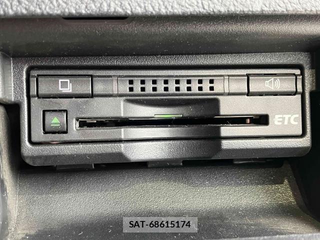 Toyota CROWN SEDAN 2013-04 8207056-8