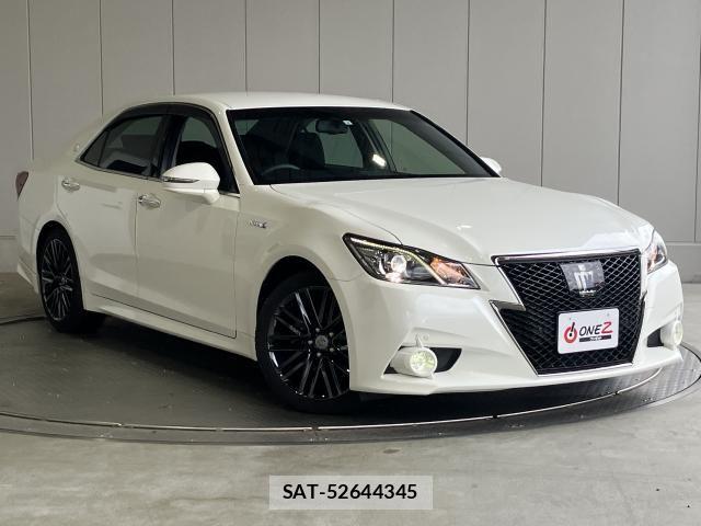 Toyota CROWN SEDAN 2015-04 8207054-25