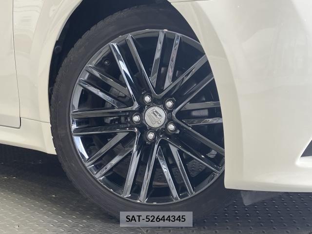 Toyota CROWN SEDAN 2015-04 8207054-3