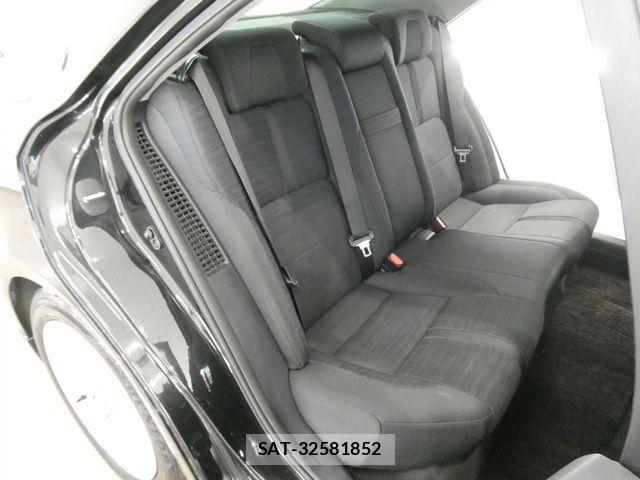 Toyota CROWN SEDAN 2014-01 8207059-14