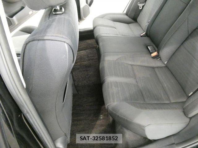 Toyota CROWN SEDAN 2014-01 8207059-15