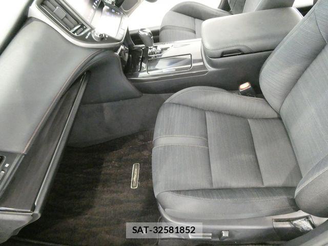 Toyota CROWN SEDAN 2014-01 8207059-17