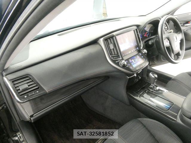 Toyota CROWN SEDAN 2014-01 8207059-21