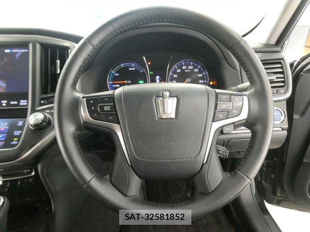 Toyota CROWN SEDAN 2014-01 8207059-22