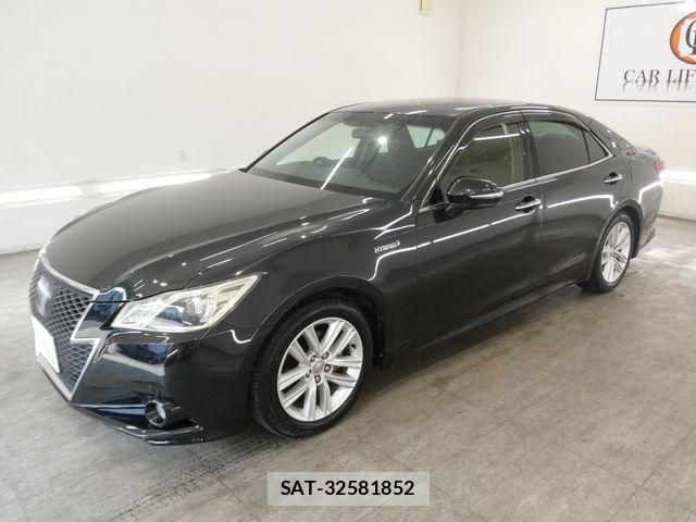Toyota CROWN SEDAN 2014-01 8207059-4