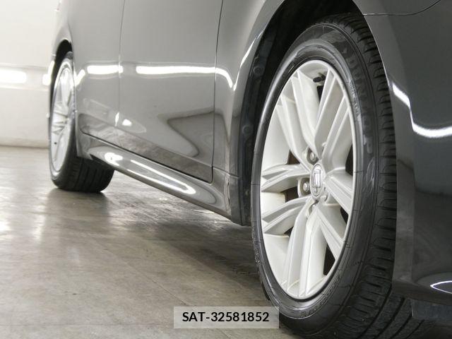 Toyota CROWN SEDAN 2014-01 8207059-6