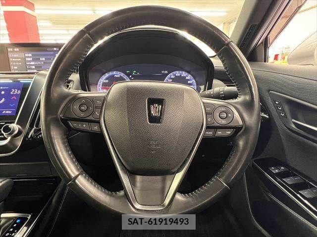 Toyota CROWN SEDAN 2019-02 8207051-9