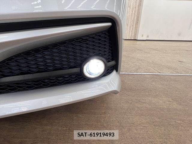Toyota CROWN SEDAN 2019-02 8207051-11
